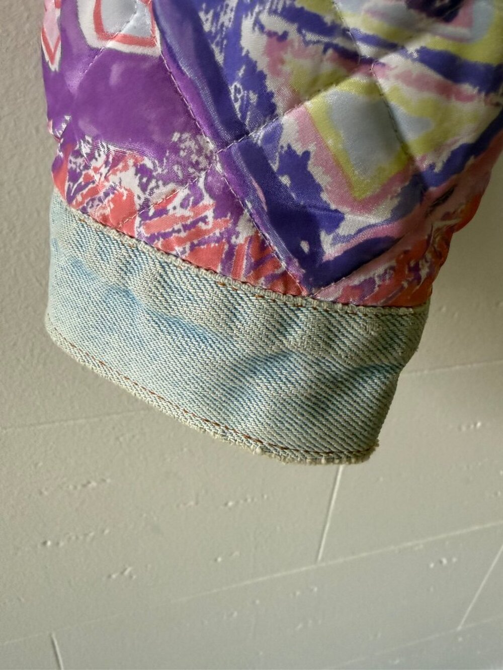 Vintage | 80s Pastel Quilted Light Oversized Denim Jacket | Medium - Picture 8 of 16